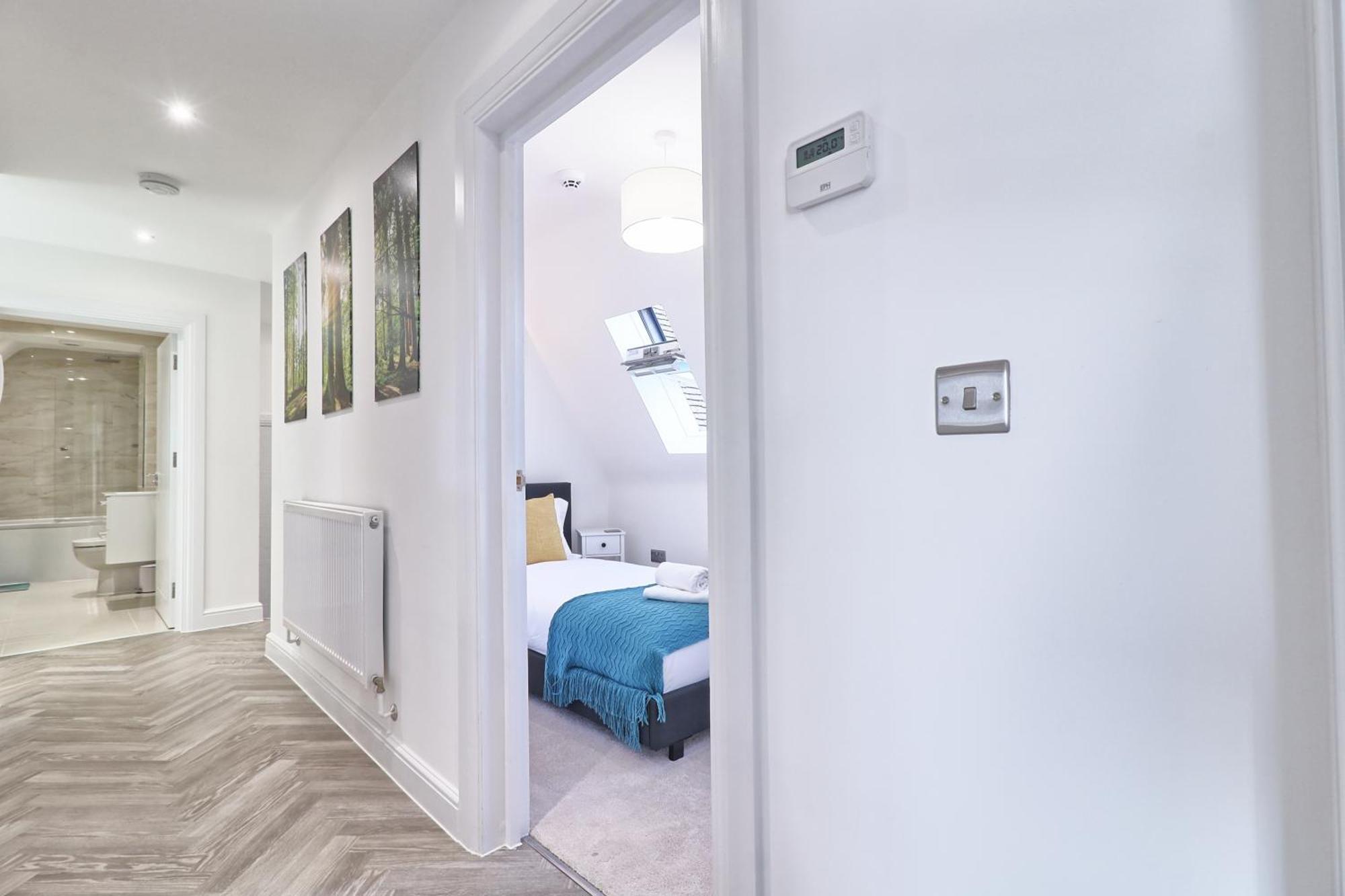 Writtle Massive 4 Bedroom Apartment With Parking In Gorgeous Countryside Location & Short Drive To Chelmsford City Centre Contractors Welcome Exterior foto