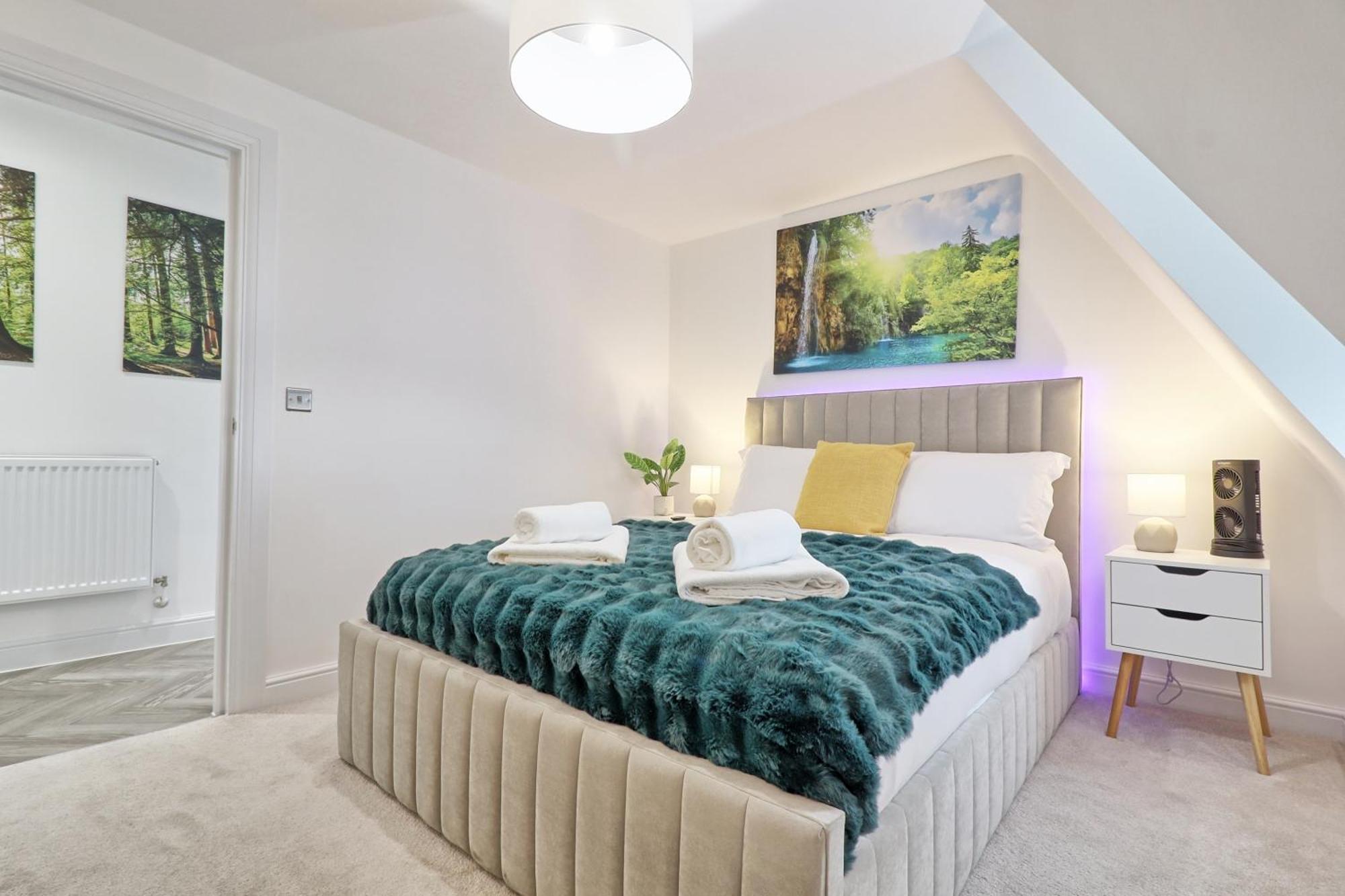 Writtle Massive 4 Bedroom Apartment With Parking In Gorgeous Countryside Location & Short Drive To Chelmsford City Centre Contractors Welcome Exterior foto