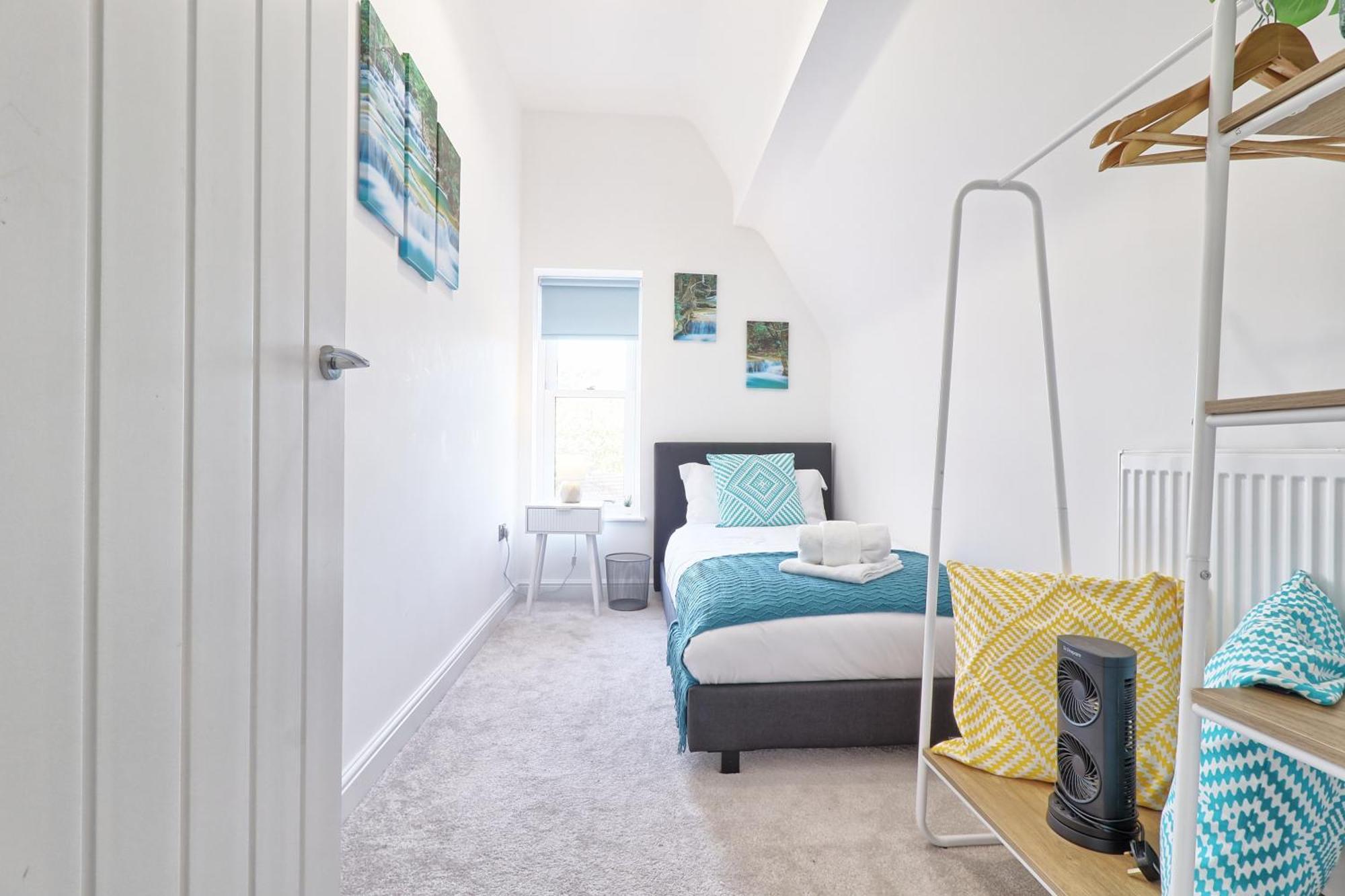 Writtle Massive 4 Bedroom Apartment With Parking In Gorgeous Countryside Location & Short Drive To Chelmsford City Centre Contractors Welcome Exterior foto
