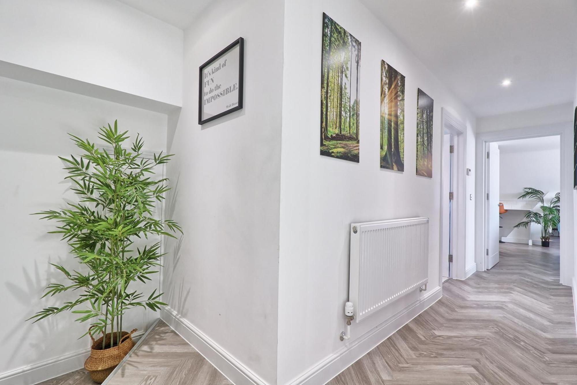 Writtle Massive 4 Bedroom Apartment With Parking In Gorgeous Countryside Location & Short Drive To Chelmsford City Centre Contractors Welcome Exterior foto